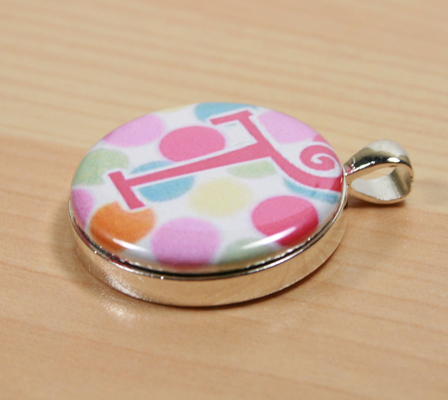 DIY 24- 30mm Pendants WITH Metal  INSERTS for use with 1.25 inch  Magnet Back Buttons  - Affordable - Button not included.