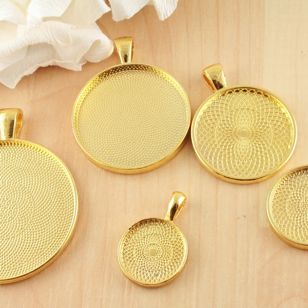 10 Blank Pendant Trays  - Round SHINY GOLD Alloy. 16mm, 20mm 25mm, 30mm, 38mm  - Pick your size