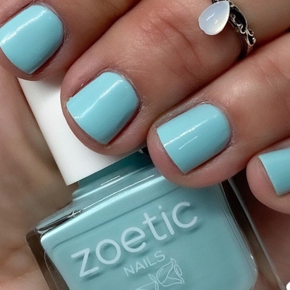 Vernis à ongles bleu pastel vert Vernis à ongles bleu pâle de