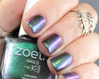 Duochrome Nail Polish, Chrome Emerald Green to Purple Shifting Nail Polish, Shimmer Nail Polish, Iridescent Nail Polish, Shift Nail Polish