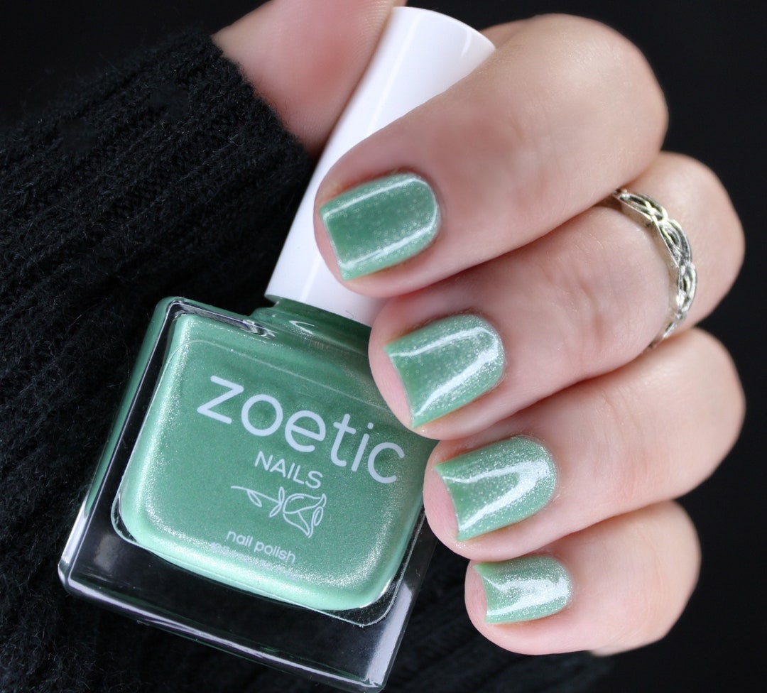 Green Glitter Nail Polish / Light Green Glitter Shimmer Nail Lacquer