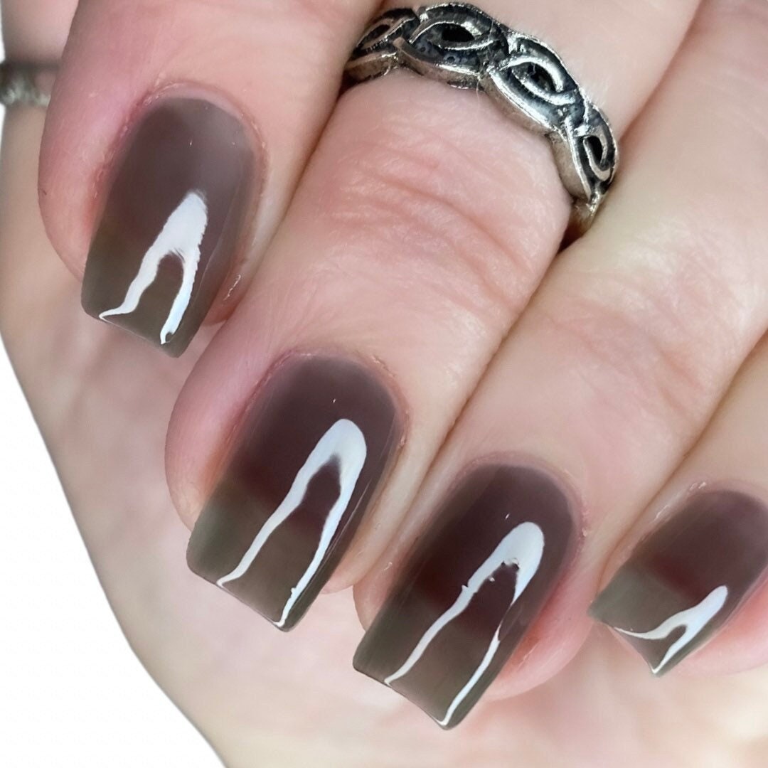 Tong vernis noir hot sale