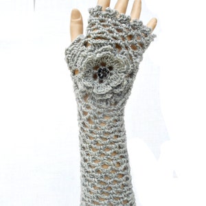 Irish Lace Crochet Fingerless Gloves Hand Warmers Merino Wool Soft Romantic Vintage Style Gray Grey