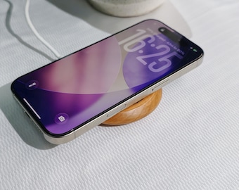 15W Wooden Wireless Charger | Qi Certified Solid Wood Phone Charging Pad