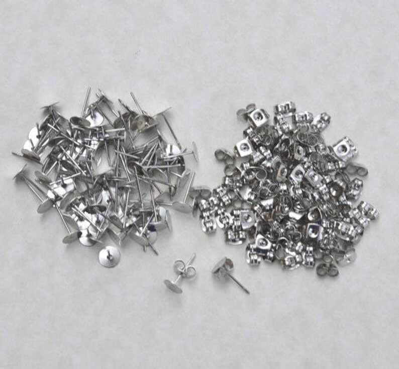 Bedazzlinbeads 100pcs Silver 304 Stainless Steel Flat Pad Post Earring Findings With Backs - Stud Style, Jewelry Making Supplies