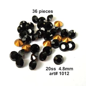 36 pieces 20ss Jet vintage crystals, art 1012