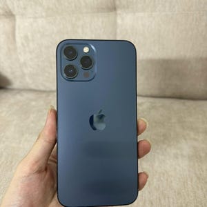 Apple iPhone 15 Pro Max 256GB Unlocked Smartphone – Excellent Working Condition