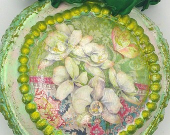 Christmas Flower Green Pink Hanging Round Ornament