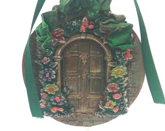 Fairy Flower Door Christmas Winter Ornament Brown