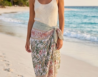 Pareo/gonna a portafoglio in cotone stampato a mano con tecnica block print, pareo floreale da spiaggia, copricostume boho, pareo da resort, pareo da spiaggia fatto a mano