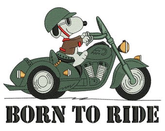 Diseño de bordado a máquina de Snoopy montando en motocicleta – Divertido perro de dibujos animados – Descarga digital DST, EXP, PES.