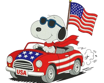 スヌーピーがアメリカ国旗の車を運転する愛国的な機械刺繍デザイン、かわいい漫画の7月4日の感動的な引用ファイル、デジタルダウンロードDST PES