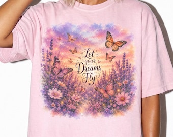 Maglietta con farfalle ad acquerello e fiori selvatici, maglietta floreale in stile cottagecore, t-shirt Comfort Colors
