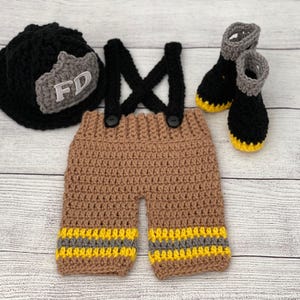 Babyjongen brandweerman brandweerman hoed outfit 4-delige gehaakte broekset met ophanging en laarzen, pasgeboren, 0-3 m, fotorekwisiet - MADE TO ORDER