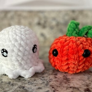 MOTIF au crochet : Mini peluche fantôme et citrouille pour décoration d'Halloween image 1