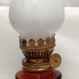 Vintage Mid Century ENESCO Glass Hurricane Lamp