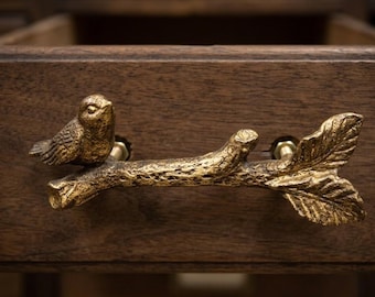 Bird Branch Cabinet Handle: Gold Black Metal Furniture Pull – Rustic Farmhouse Drawer Hardware