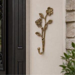 Gold Flower Bee Metal Wall Hook, Cottagecore Botanical Hanger, Decorative Entryway Accent