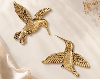 Gold Hummingbird Wall Decor, Resin Bird Wall Sculpture, Shiny Gold Wall Art, Modern Bird Wall Hanging, Nature Home Decor