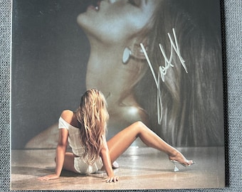 Tate McRae – So CLOSE TO WHAT Vinyl – Autographed by Artist