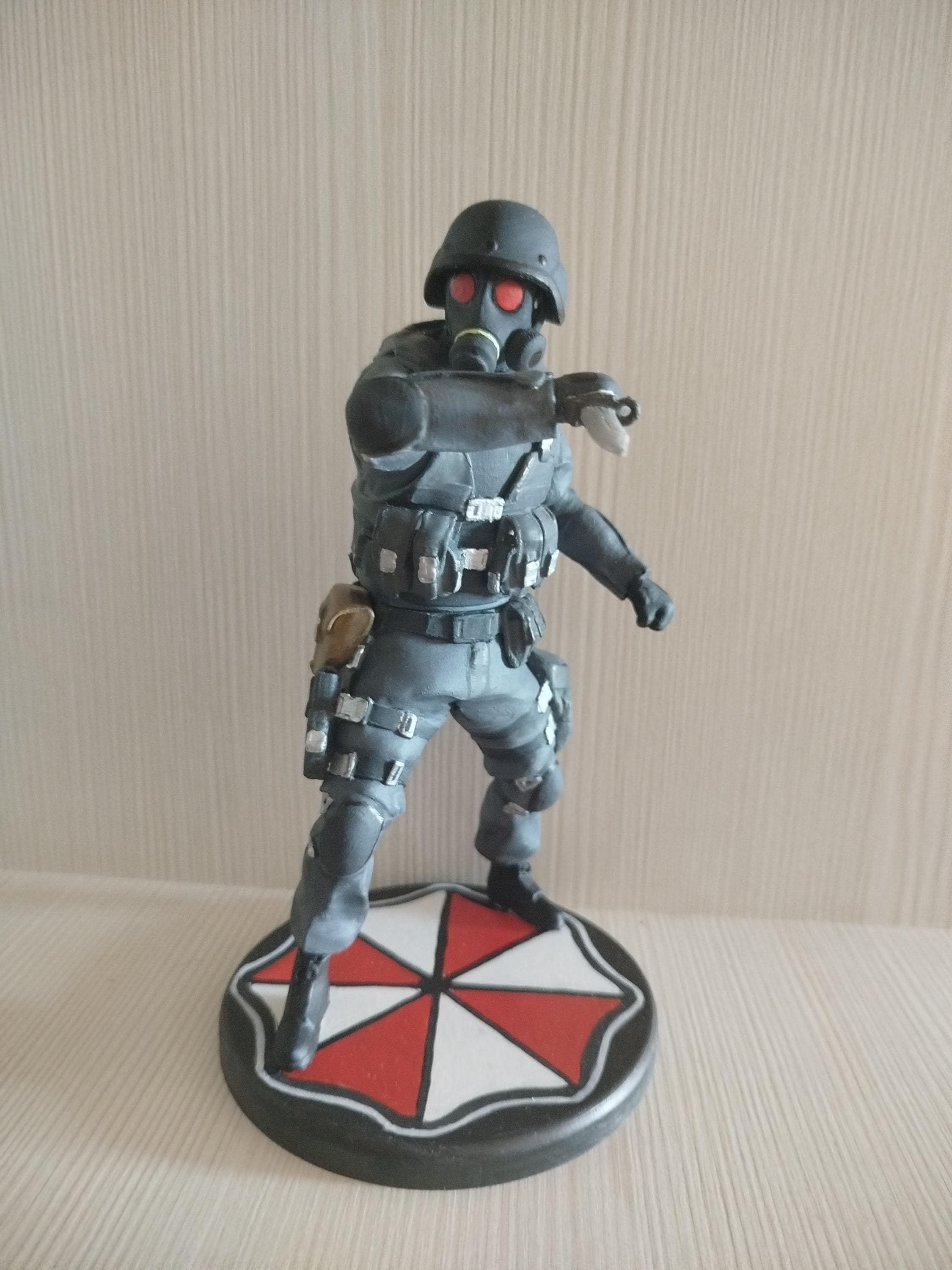 Hunk resident evil action figure - Etsy 日本