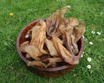 Snack masticabile per cani a base di orecchie di bufalo 100% naturali – Ricco di proteine e a lunga durata.