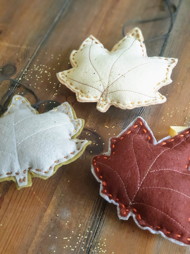 Autumn Leaf Garland, Felt Hanging, Leaves, Holiday Fall Thanksgiving Decoration, Felt Leaves, Autumn Decor image 1