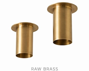 Foco de latón hecho a mano de estilo moderno de mediados de siglo, lámpara de techo de latón