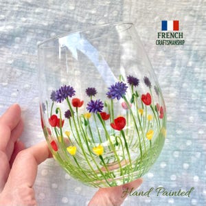 Verre peint à la main - verre décoré champs de fleurs - cadeau unique - crémaillère - fête des mères - verres à fleurs - cadeau pour elle