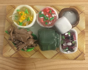 Mini assiette de luxe hawaïenne faite main en argile et résine pour maison de poupée en luau