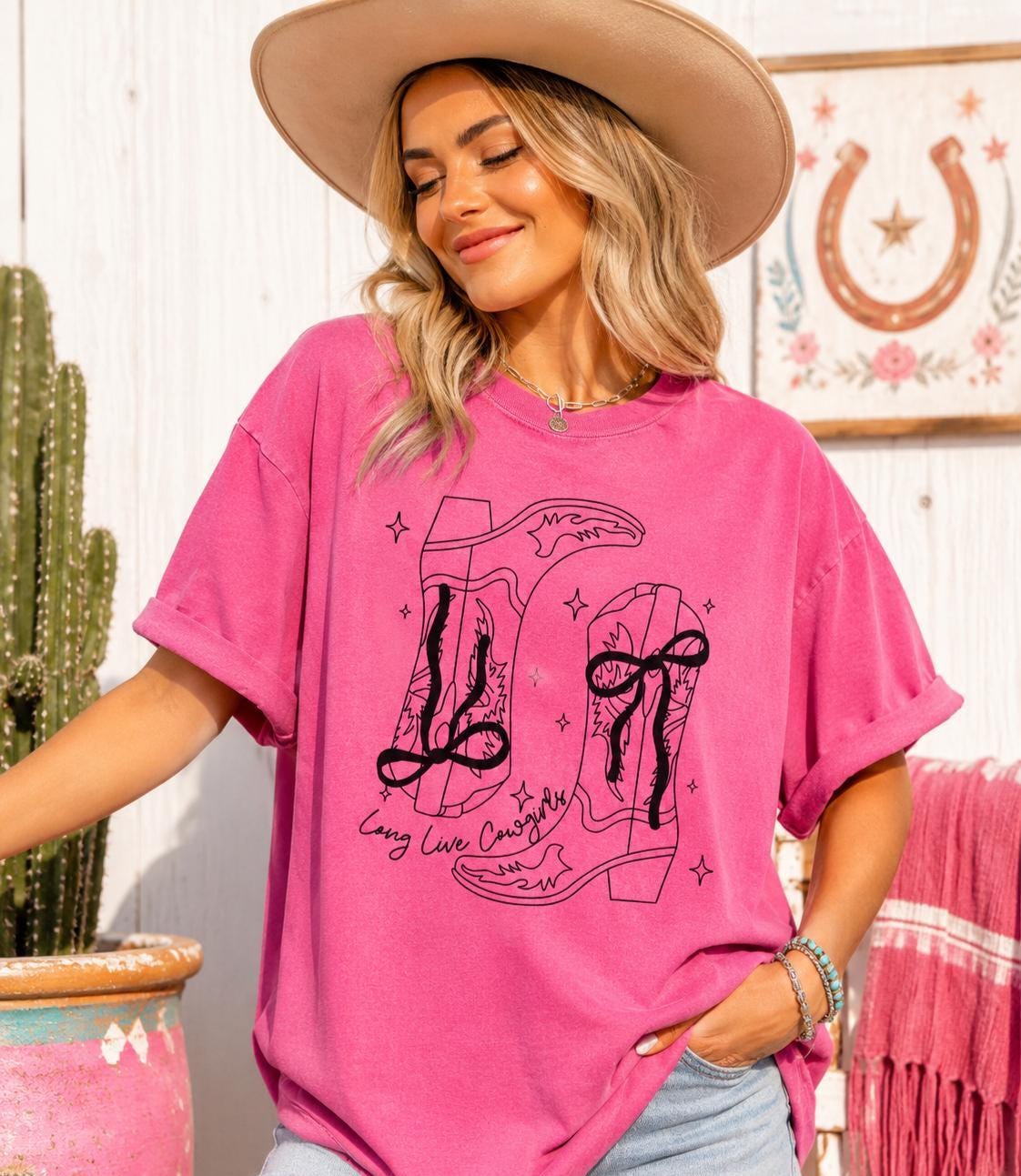 Long Live Cowgirls Shirt Comfort Colors, Trendy Women's Tshirt, Country Music Shirt, Western Cowboy Tee, Cowgirl Boots Shirt, Concert Tee