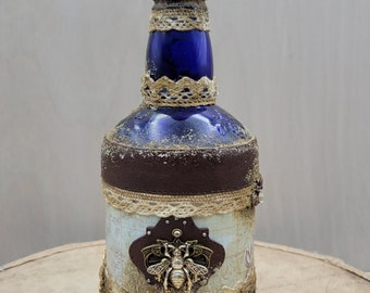 Love Alter Bottle, Bee