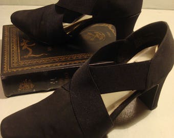 Vintage 1980s Black Elastic and Fabric Cloth Mootsies Tootsies