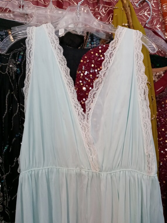 Vintage 1990s Soft Blush Pastel Blue Nylon Gown w… - image 6