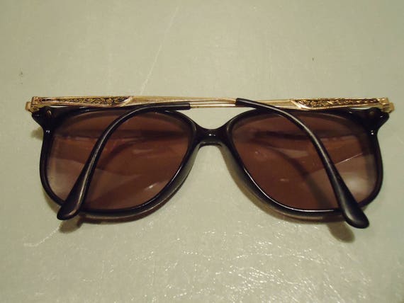 Vintage 1980s Black and Gold Smokey Lens Eyeglass… - image 3