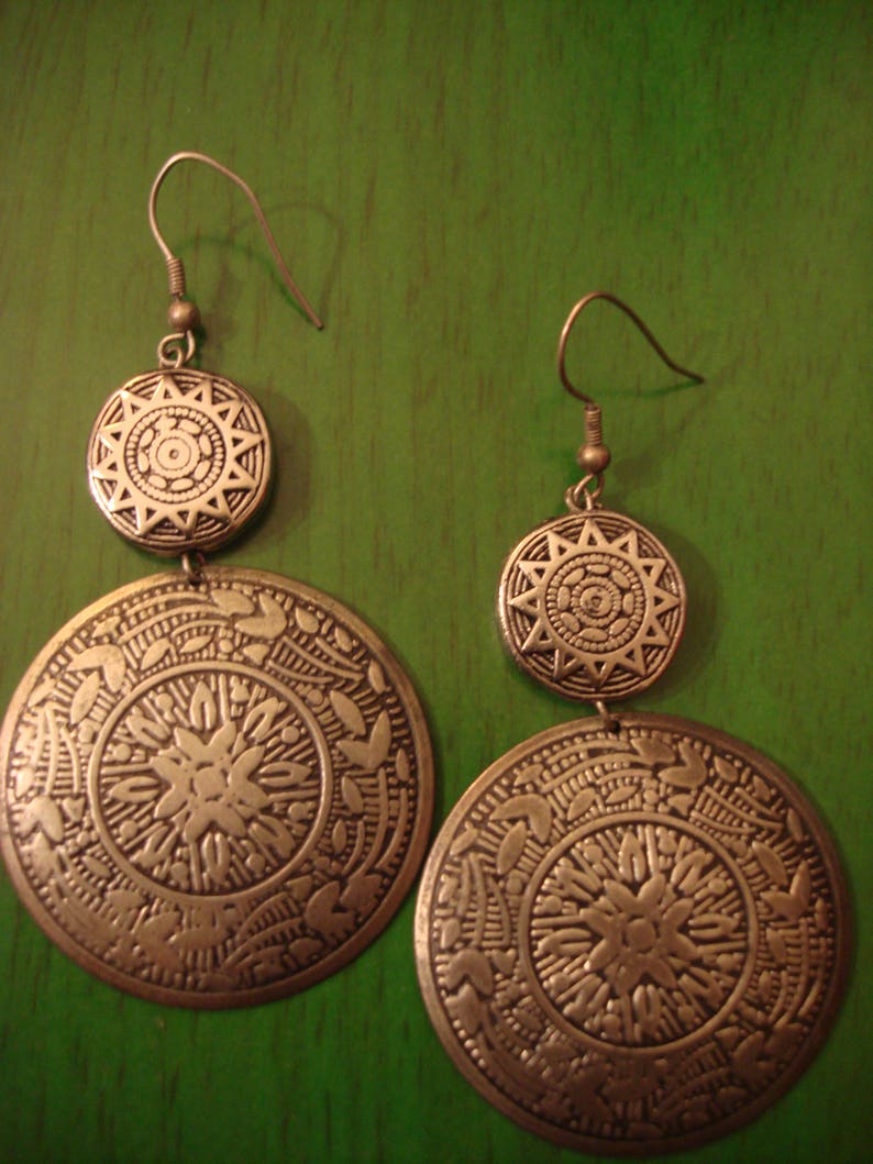 Vintage Handcrafted Boho Chic Round Southwestern Style Earrings image 2