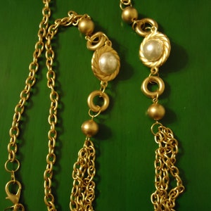 Vintage 1990s Boho Golden String of Pearls