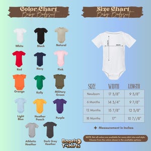 K&ouml;nnte beinhalten: Eine Farbkarte f&uuml;r Baby-Bodys mit 14 Farboptionen, darunter Wei&szlig;, Schwarz, Natur, Rot, Marine, Rosa, Orange, Kelly, Milit&auml;rgr&uuml;n, Hellblau, Pfirsich-meliert, Lila, Sport-meliert und Dunkel-meliert. Eine Gr&ouml;&szlig;entabelle zeigt die Ma&szlig;e in Zoll an.