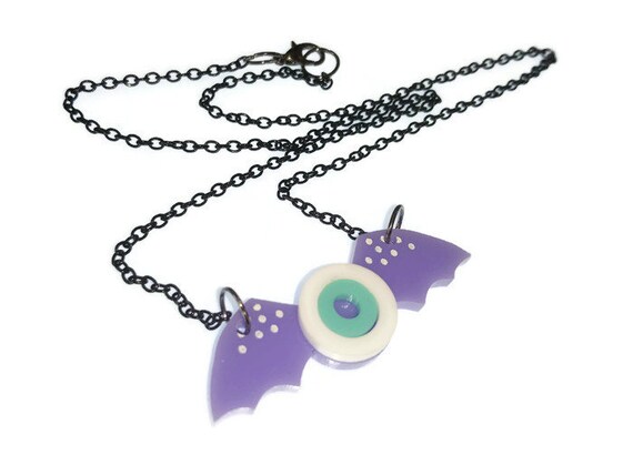 Lila Bat Aretes Pastel Goth espeluznante Joyería Lindos Acrílico Corte Láser