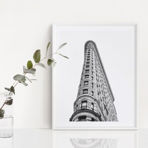 New York City wall art - Flatiron Building black and white NYC photography - Manhattan print