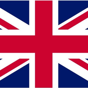 Pode incluir: A Union Jack, a bandeira do Reino Unido, é um símbolo nacional reconhecível. Apresenta um fundo azul com uma cruz vermelha e faixas diagonais brancas e vermelhas, representando os países do Reino Unido.