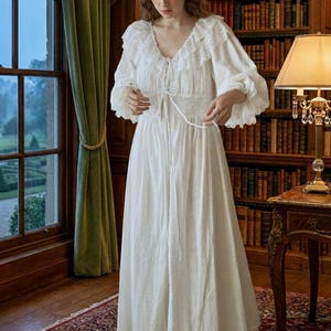 Prinzessinnen-Nachthemd aus französischer Spitze | V-Ausschnitt Langarm Nachtwäsche | Vintage-inspiriertes Nachthemd