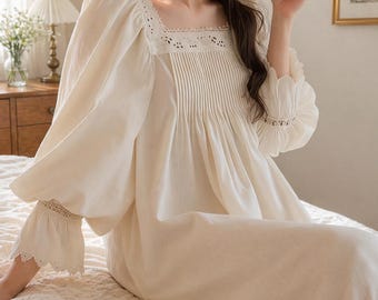 Vintage Beige Nightgown, Victorian Lace Princess Sleep Dress, Cottagecore Loose Fit Robe
