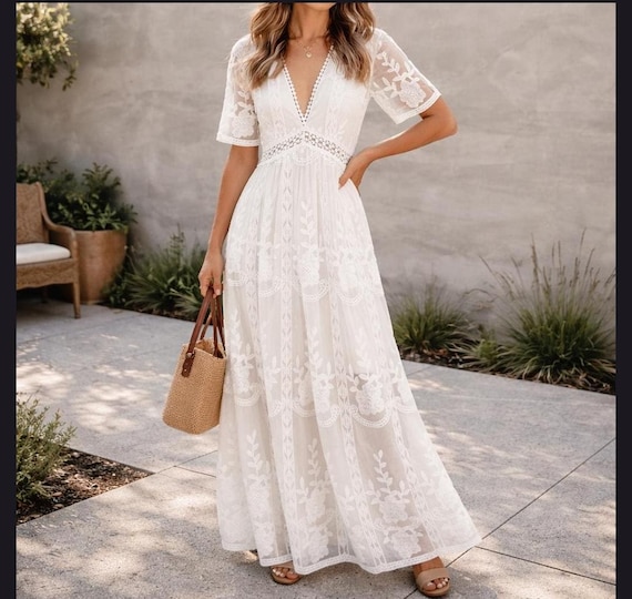women's white midi dress Simply Sweet | Trendy Dresses Size:XSC this dress effortlessly combines Scabiosa - Plain Short-Sleeve 26WK08