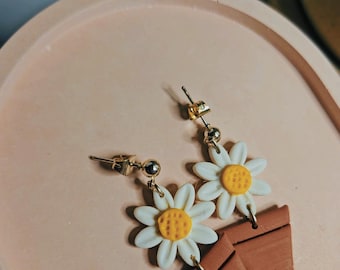 Pendientes de arcilla polimérica hechos a mano - Daisy