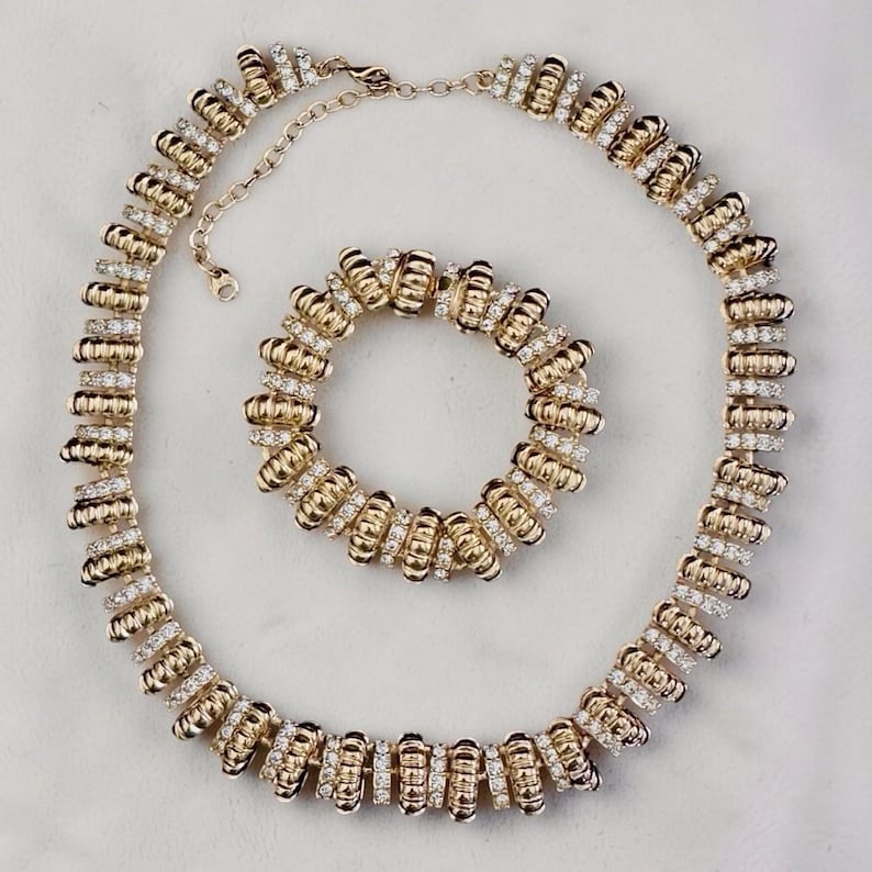 JBK Camrose & Kross Gold Gerippt Kristall Halskette Armband Set Jackie Kennedy Bild 2