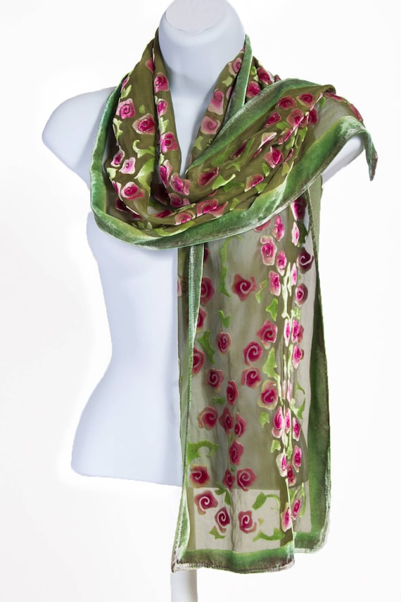 Sciarpa di seta con rose dipinte a mano in velluto burnout, regalo