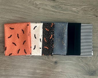 Halloween Bats Fat Quarter Bundle, Moda Purrs & Boos, Speckled, Bella, 6-Piece Precut Quilting Cotton