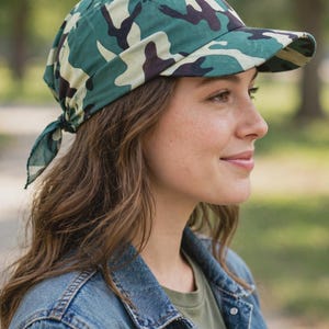 Cappello da sole da donna a tesa larga con foulard stampato / Visiera con laccetti e protezione UV