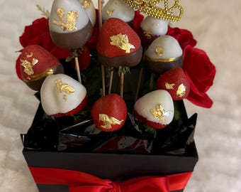 Luxury Chocolate Covered Strawberry Bouquet /Edible Gold Leaf Strawberries /Gift Box Arrangement /Birthday, Anniversary/Mother’s Day